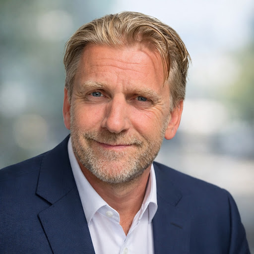 Dirk BrissÃ©